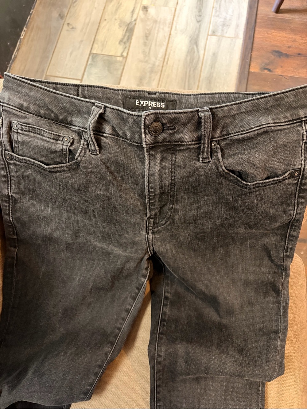Express Men’s Skinny Jeans in Faded Black
